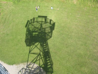 Rubikiai. Apžvalgos bokšto šešėlis.jpg