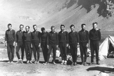 12-1964 m. ekspedicijos dalyviai.jpg
