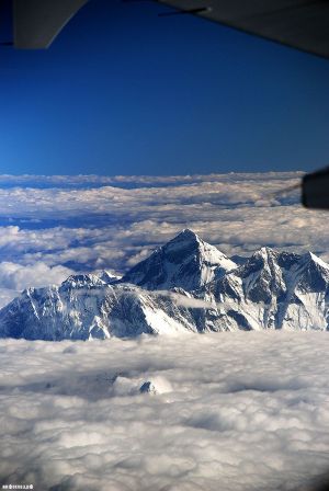 Everestas10.jpg