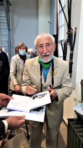J14.jpg