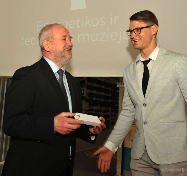 Vaizdas:1000px-Energetikai Muziejus 15 3447.jpg